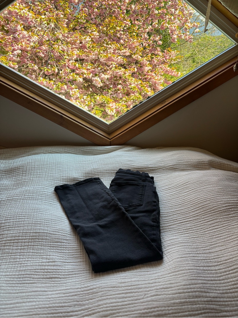 Madewell Black “Mid-Rise Kick Out” Jeans